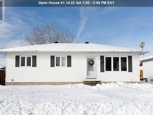 House for sale in Sault Sainte Marie, Ontario
