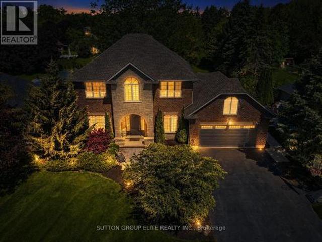 House for sale in Ancaster, Ontario
