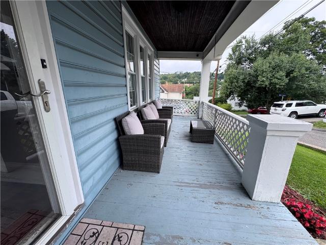 House for sale in Burgettstown, Pennsylvania