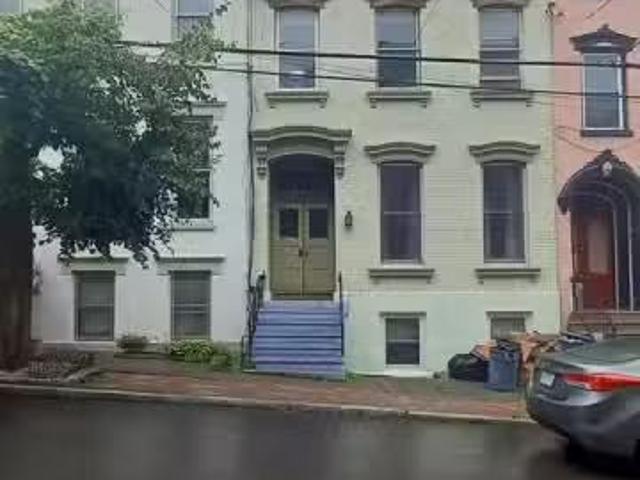 House for rent in Albany