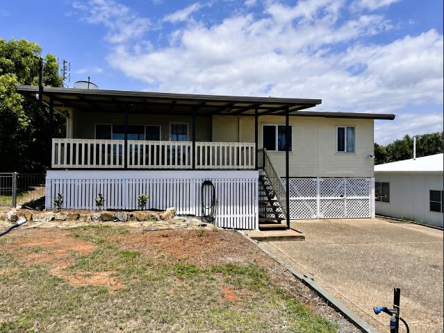 Apartment for rent in Lammermoor, Queensland