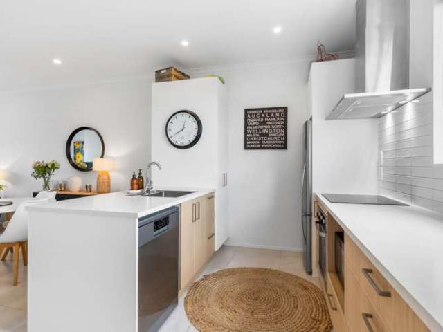 House for rent in Whangaparaoa