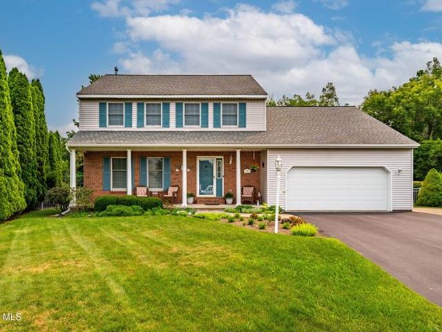 House for sale in Colonie, New York