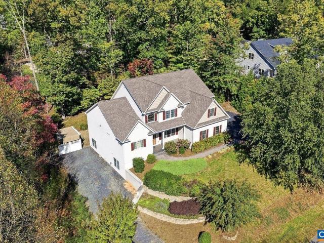 House for sale in Lake Monticello