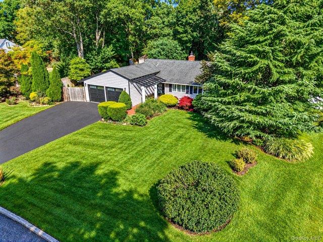 House for sale in Coram, Town of Brookhaven