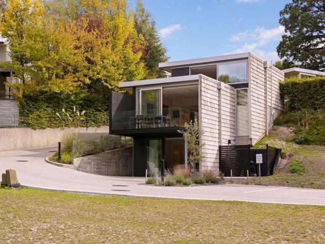 House for sale in Otakou