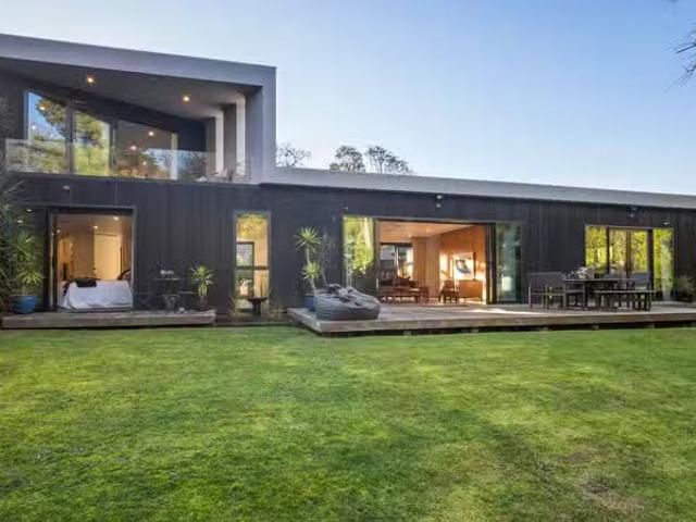 House for sale in Fendalton, Canterbury