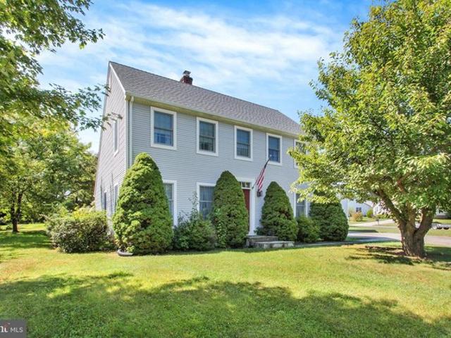 House for sale in Biglerville, Adams County