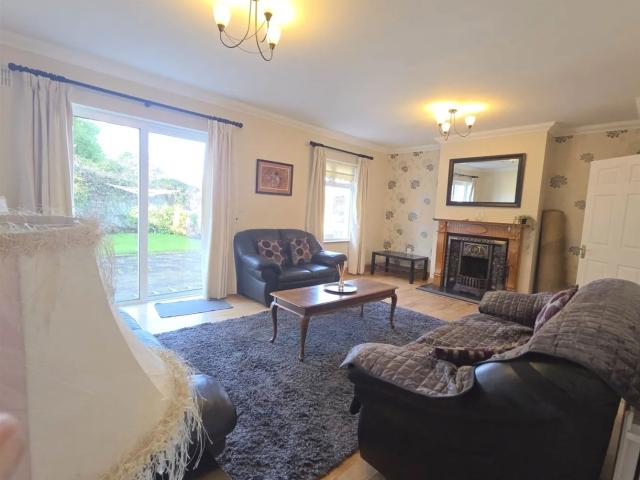 House to rent in Ballybaan, Cathair na Gaillimhe