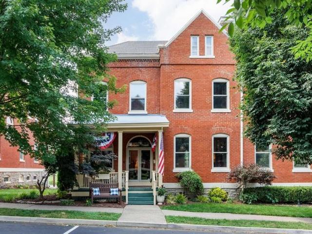 Townhouse for sale in Campbell, Kentucky