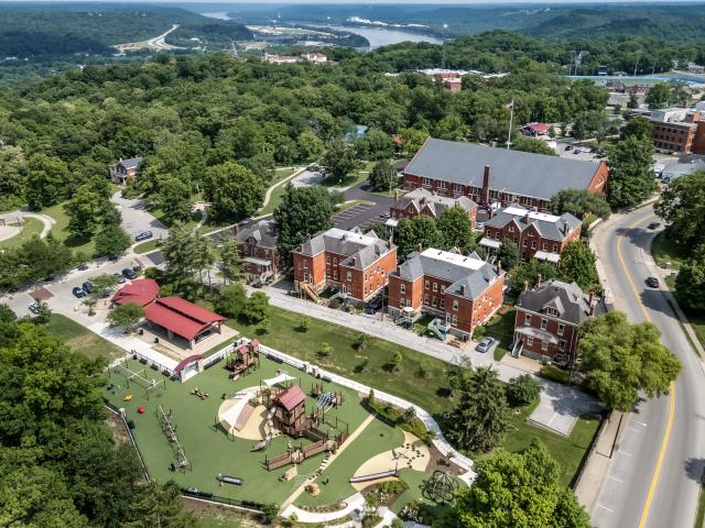 Townhouse for sale in Campbell, Kentucky