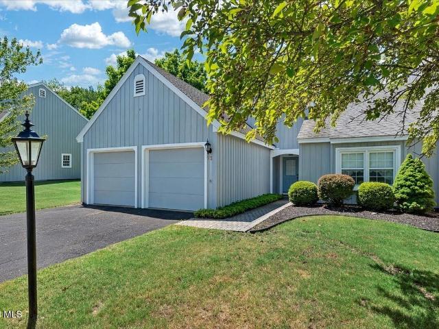 Townhouse for sale in Guilderland, New York