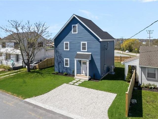 House for sale in Middletown, Rhode Island