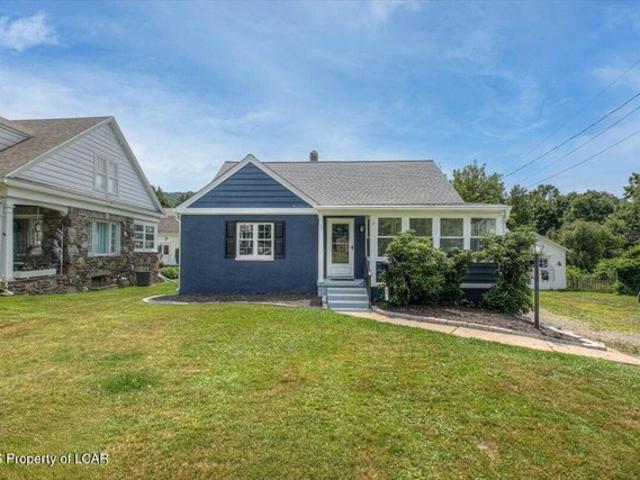 House for sale in Shavertown, Pennsylvania