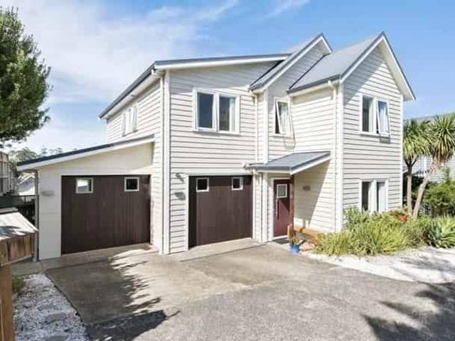 House for rent in Whangaparaoa, Oroua County