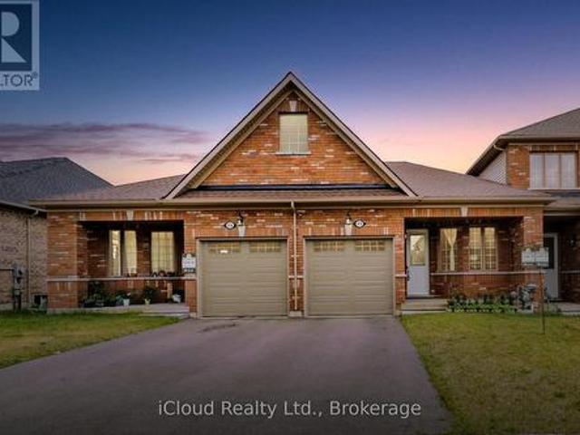 House for sale in Tillsonburg, Ontario
