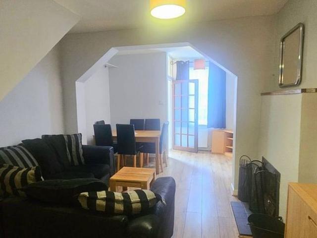 House to rent in Bluebell, North Tipperary