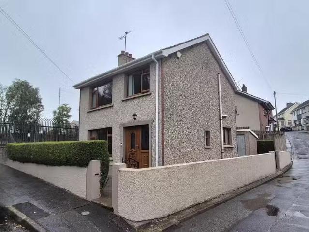 House for sale in Derry