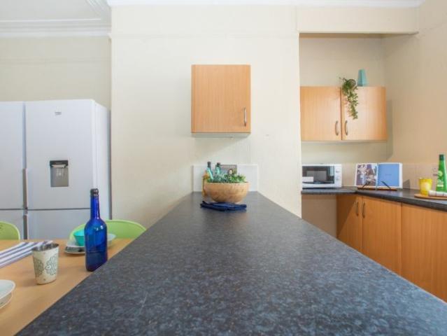 Room for rent in Hyde Park, West Yorkshire