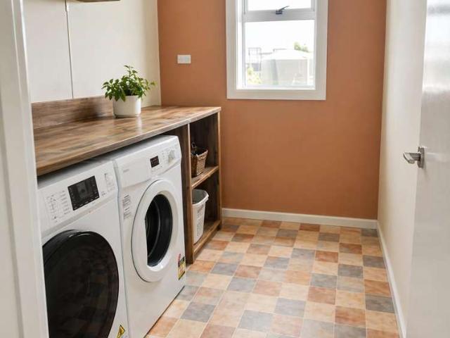 House for sale in Otakou