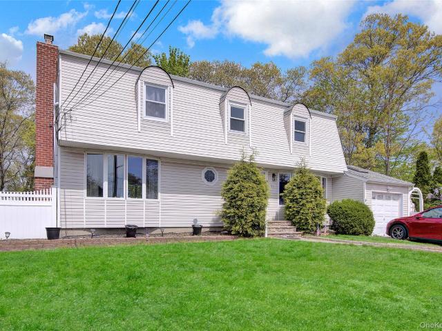 House for sale in Centereach, New York