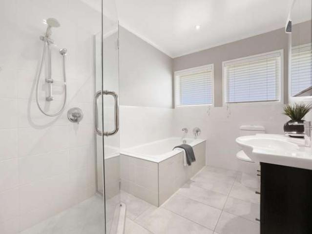 House for sale in Howick, Oroua County