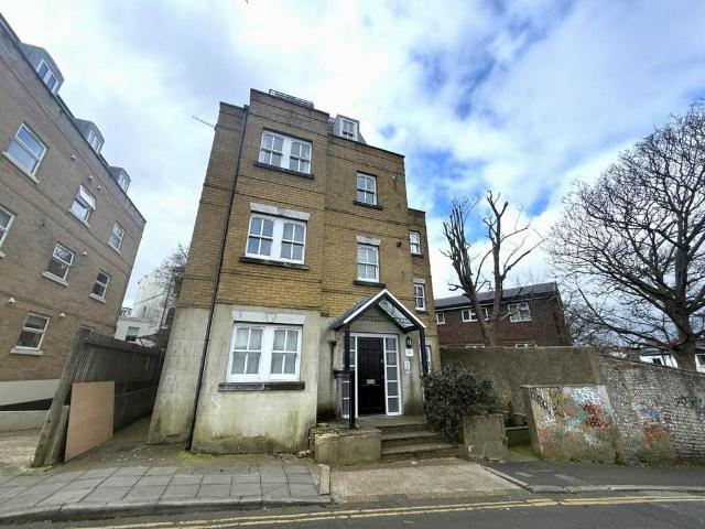 Apartment for rent in Brighton & Hove