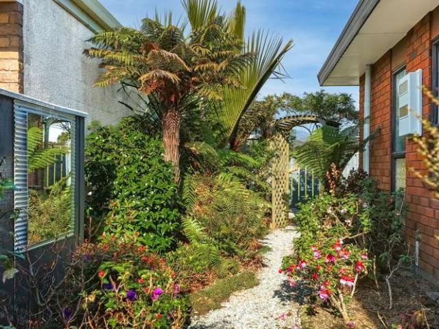 Townhouse for sale in Fairdown, West Coast