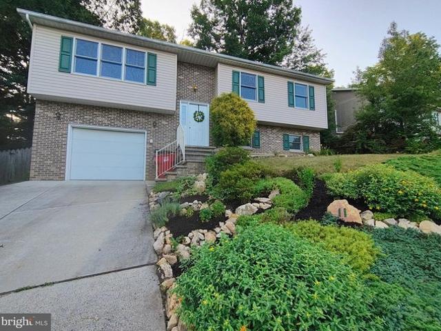 House for sale in Cumberland, Pennsylvania