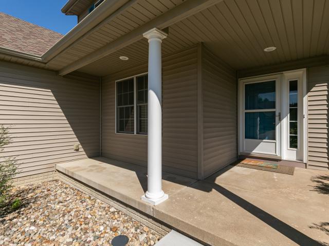 House for sale in Eldridge, Iowa