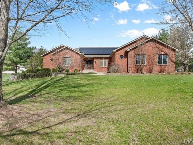House for sale in Collinsville, Illinois