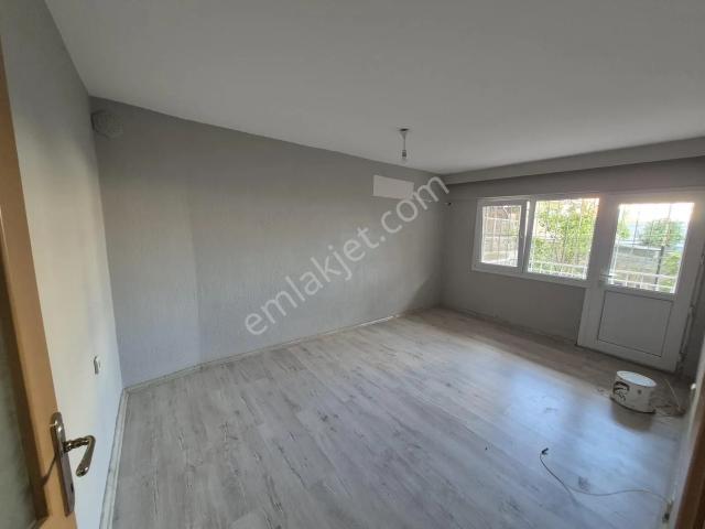 Kızılay Mahallesi, Bornova içerisinde kiralık mülk