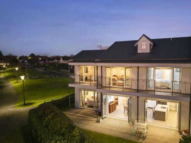 House for sale in Awhitu