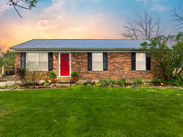 House for sale in Williamstown, Kentucky