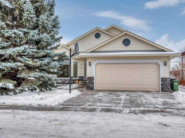 House for sale in Strathmore, Alberta
