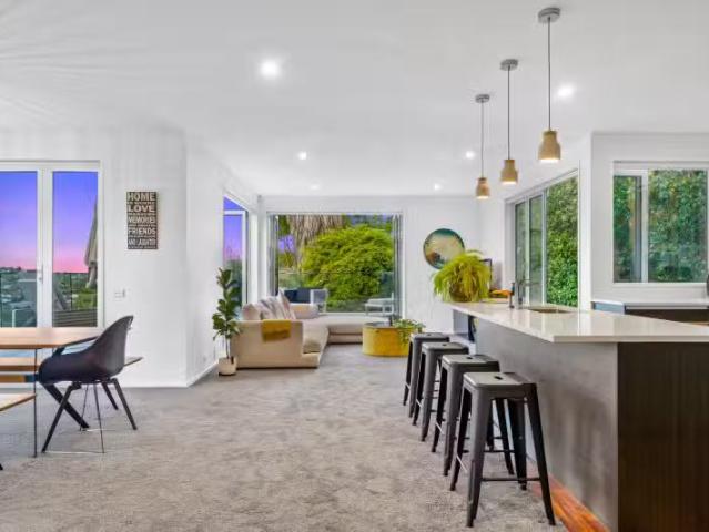 House for sale in Wairau Valley