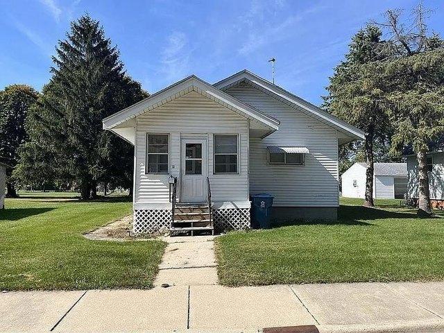 House for sale in Oglesby, Illinois