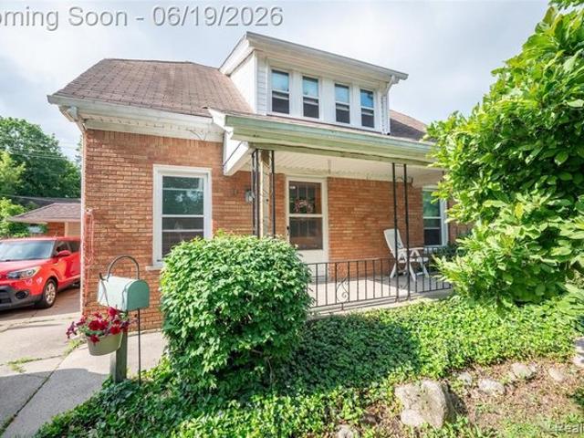 House for sale in Mount Clemens, Michigan