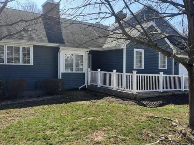 Condo for sale in Mansfield Center, Connecticut