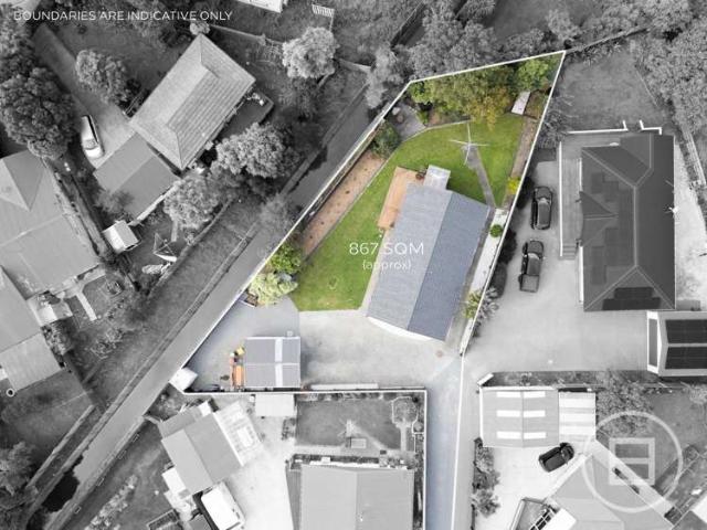 House for sale in Chaslands, Canterbury