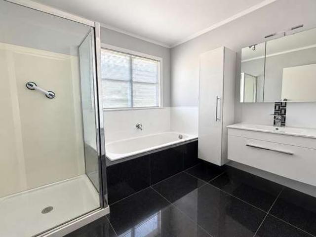 House for sale in Manurewa, Oroua County