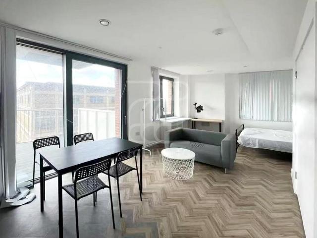 Apartment for rent in Bromley-by-Bow, Poplar Grove