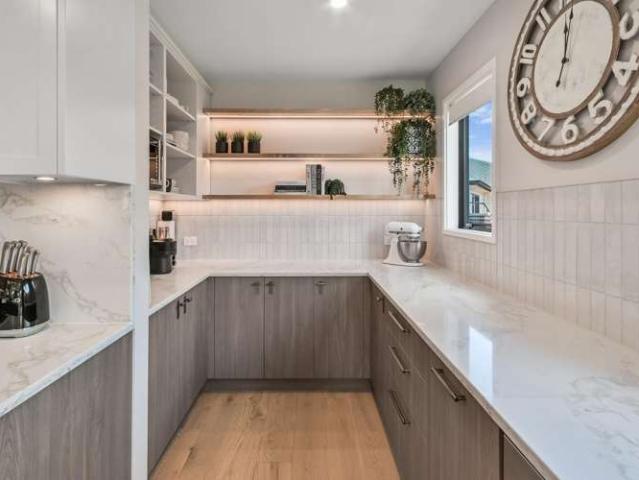 House for sale in Paerātā, Franklin