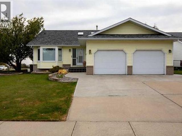 House for sale in Town of Crossfield, Crossfield