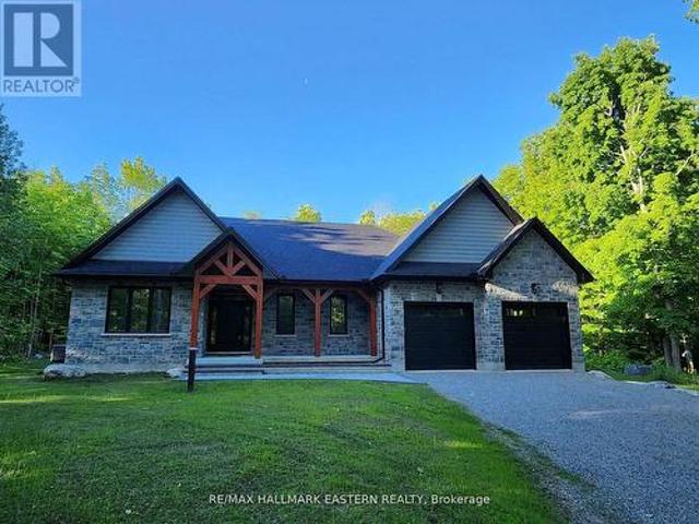 House for sale in Ontario