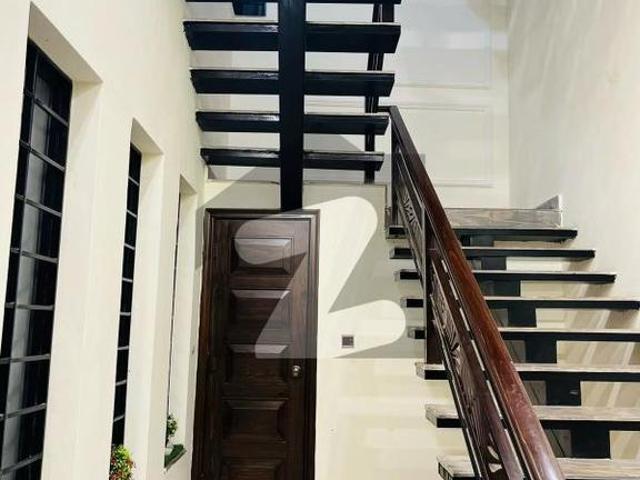 House for sale in Faisalabad, Islamabad Capital Territory