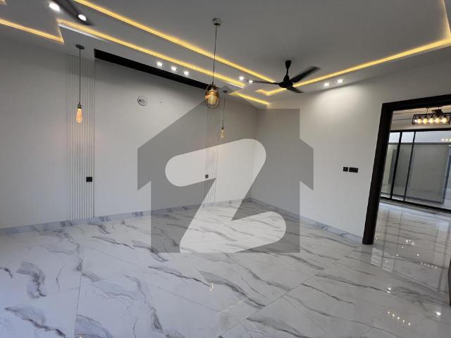 House for sale in Faisalabad, Islamabad Capital Territory