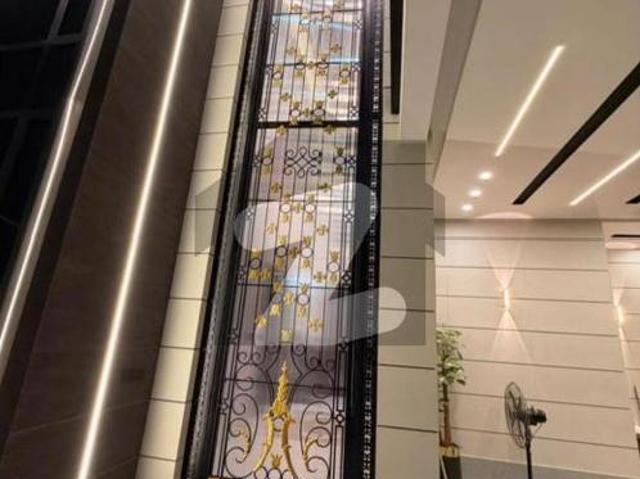 House for sale in Faisalabad, Islamabad Capital Territory