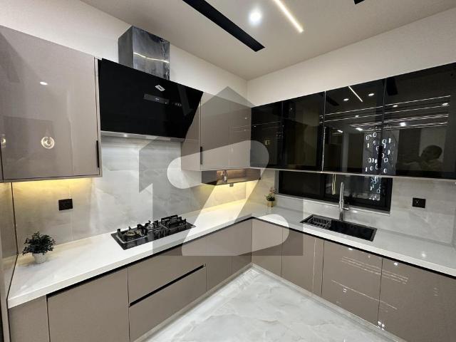 House for sale in Faisalabad, Islamabad Capital Territory