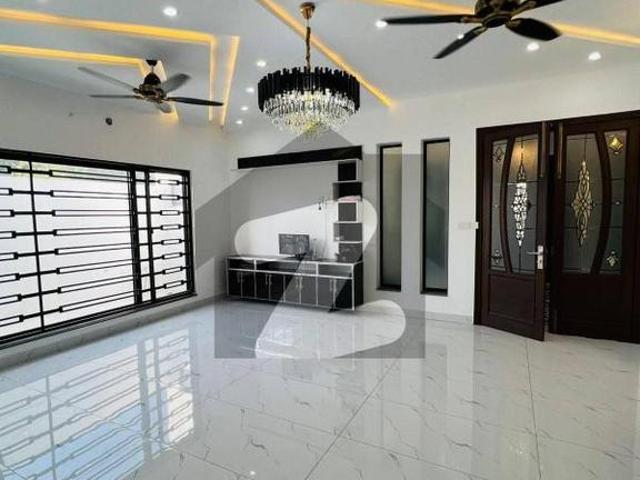 House for sale in Faisalabad, Islamabad Capital Territory